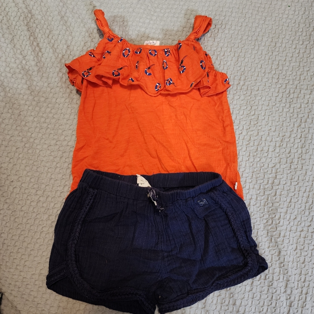 Cute little Carrément Beau summer kit for little girl